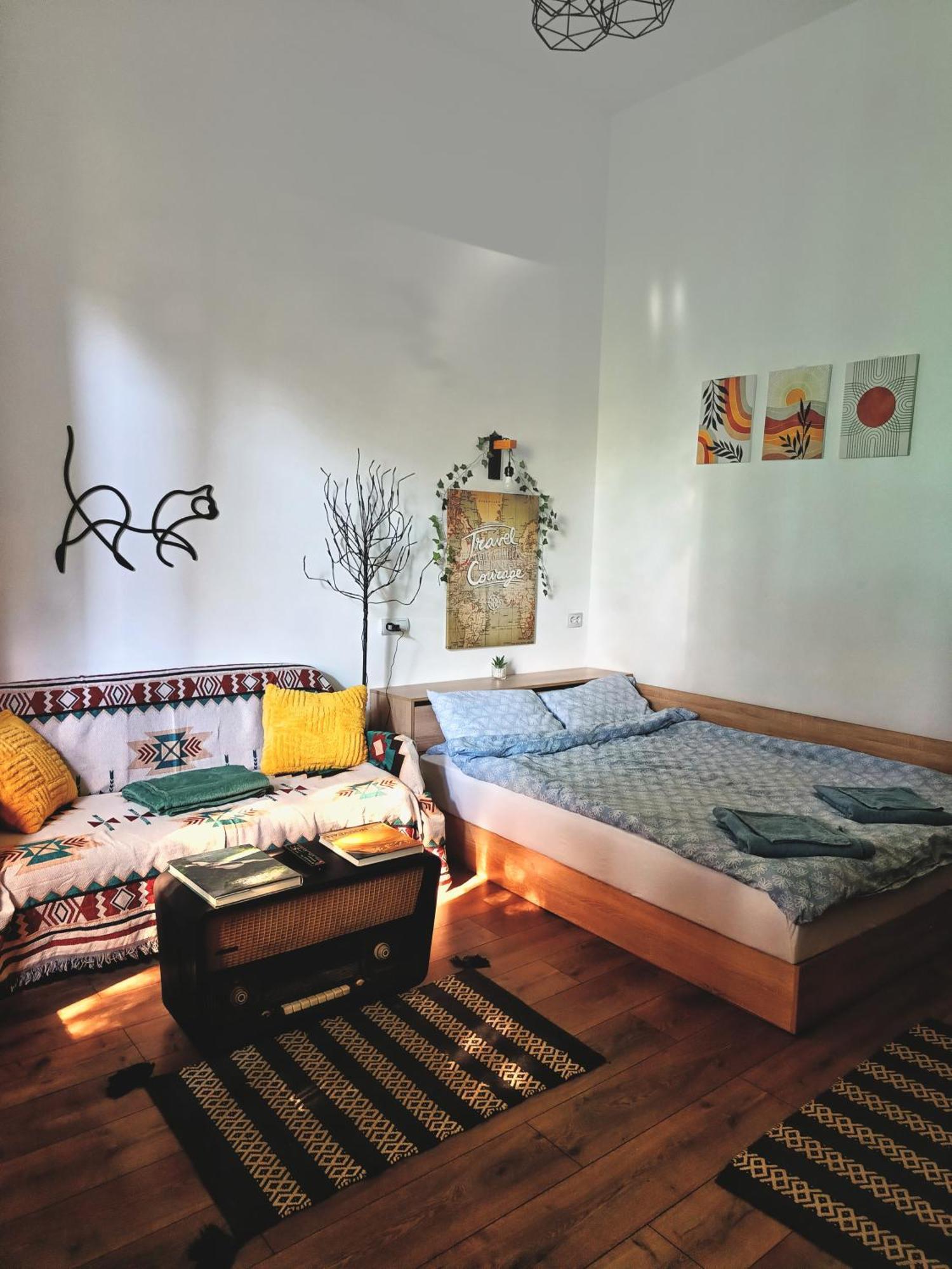 Small Apartment - Historic House 클루지나포카 외부 사진
